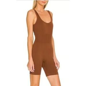 WeWoreWhat XL Sleeveless Rib Short Bodysuit Circular Knit Brown Scoop Neck